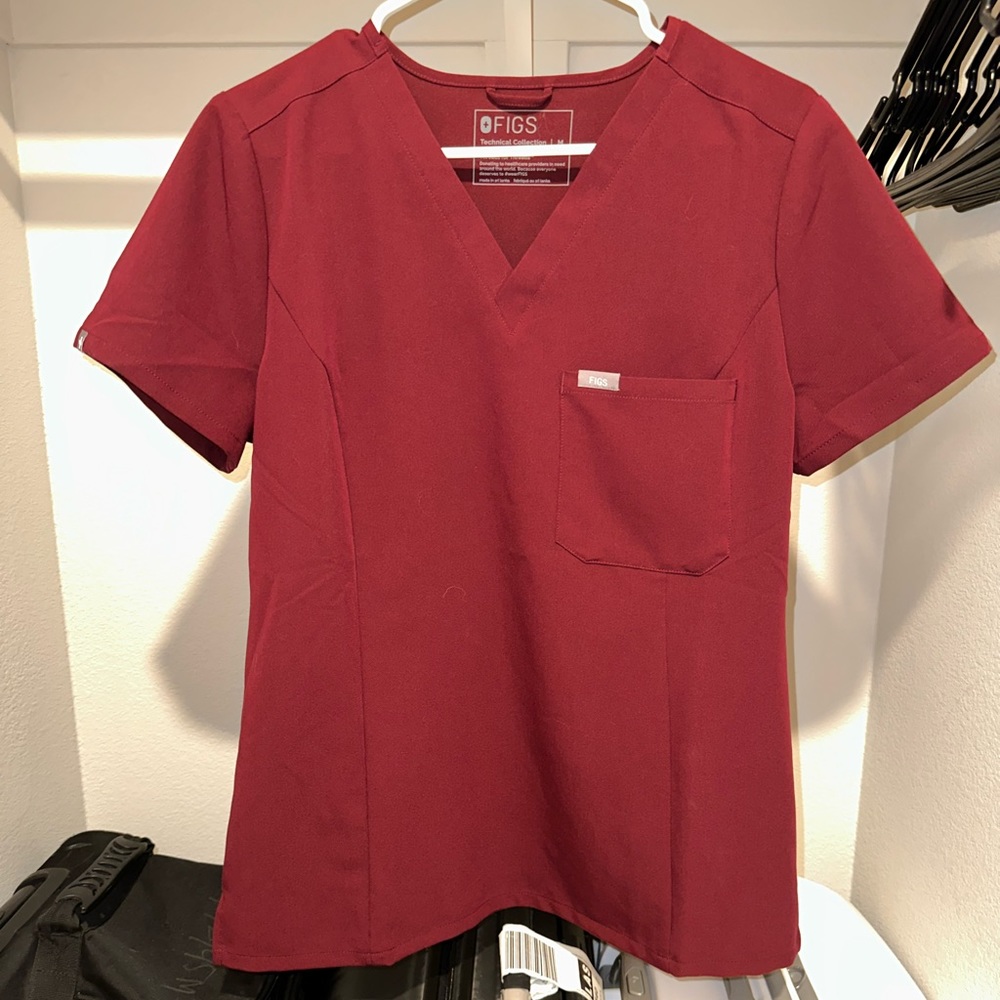 Medium Figs Burgundy Slim Catarina One-Pocket Scrub Top